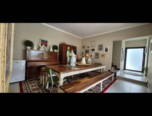 4 BEDROOM HOUSE FOR SALE IN MIDSTREAM RIDGE